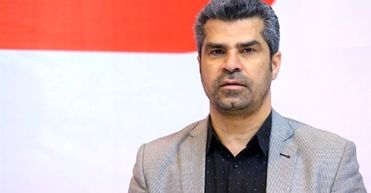 هادی ساعی: پیرهادی چند بار با مشت به شانه نعمت‌زاده زده است/ مبینا بچه است و مصاحبه بلد نیست/ 80 درصد این هجمه‌ها به خاطر این است که او شاگرد مستقیم مهروز ساعی است