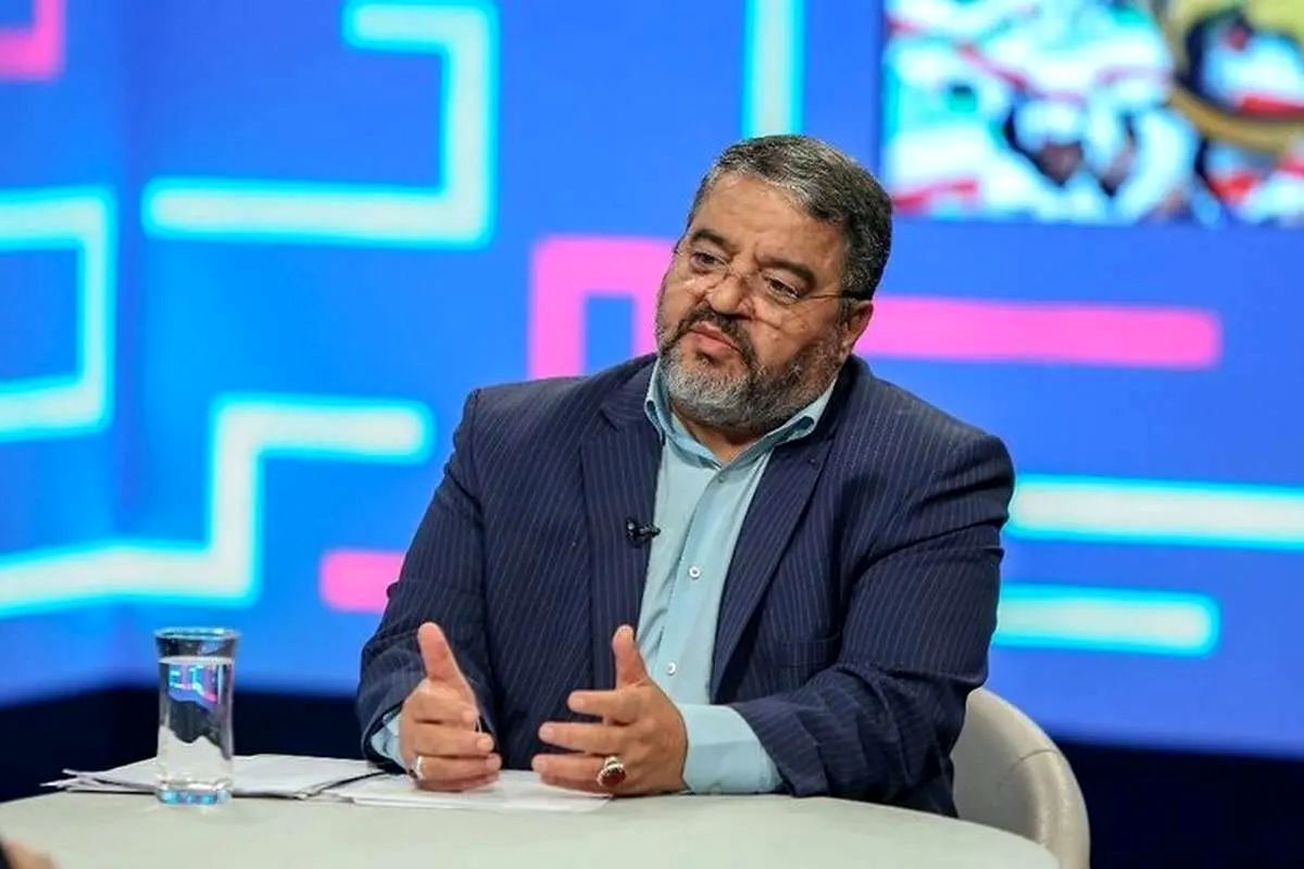 سردار جلالی: عدم استفاده از گوشی هوشمند برای مسئولین و تیم حفاظتی، اقدام ضروری در مقابله با تهدیدات سایبری است/ ویدئو