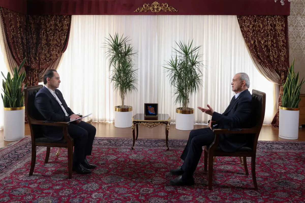 پزشکیان: قصد دشمن ایجاد آشوب در ایران است/ عده ای با اجرای طرح اصلاح اقتصادی دولت، ضرر می‌کنند و وقتی ضرر کردند ممکن است به انحای مختلف صدای‌شان دربیاید