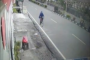 تصادف ون با دوچرخه یک زن/ ویدئو