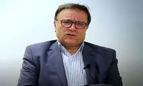 به خاطر تبعیض، ظلم، رانت‌خواری و مدیریت بیسوادان رفتم نه به خاطر درآمد بیشتر