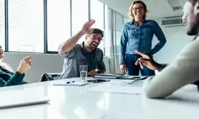 تاثیرات شوخ طبعی در محل کار

