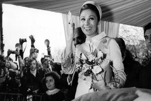  سفر به تاریخ؛ «فرح دیبا در دوران نوجوانی»؛ اوایل دهه 30