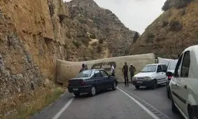 واژگونی یک دستگاه خودرو تریلی در محور درگز به قوچان/ ویدئو