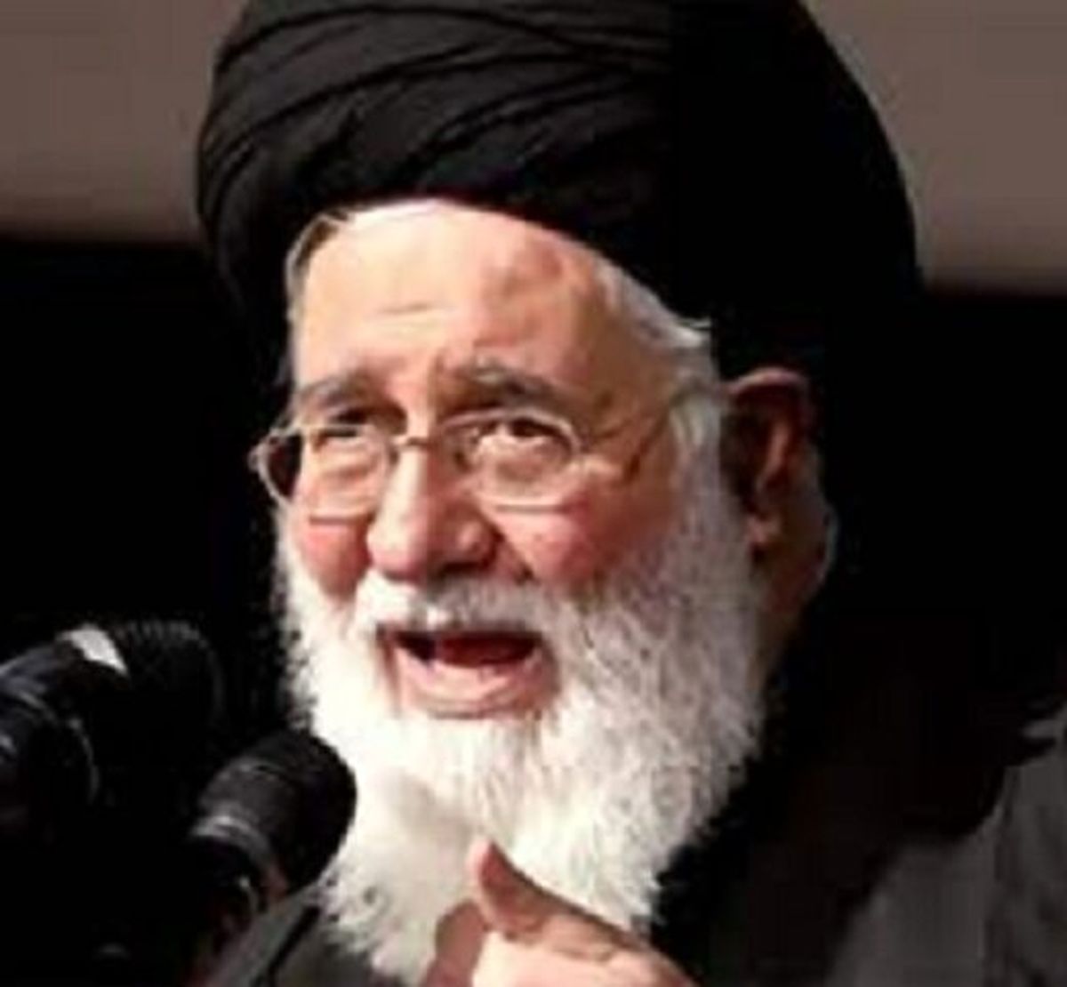در مشهد چه خبر است؟ / علمالهدی : با مراکز تفریحی برخورد کنید