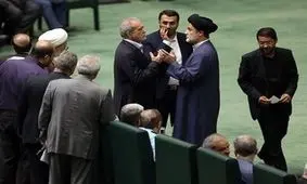 لابی های سنگین محمود نبویان علیه میدری و ظفرقندی/ او جبهه پایداری را در مجلس لیدری می کند
