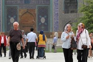 ماجرای لغو ویزای ایران و سیم‌کارت بدون فیلتر گردشگری چیست؟