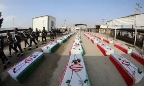 ورود پیکر مطهر ۷۱ شهید به خاک ایران

