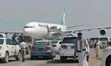 رویارویی هواپیمای ایرانی با حمله هوایی عربستان به فرودگاه صنعا یمن/ فرود هواپیمای ایرانی در باند فرودگاه الحدیده یمن/ ویدئو

