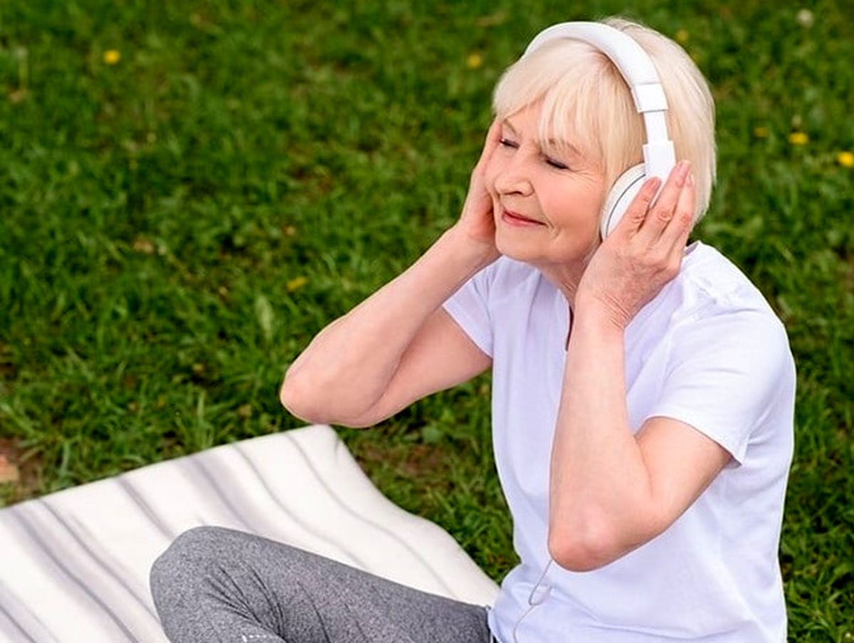 چرا وقتی پا به سن می‌گذاریم از موسیقی‌های جدید بدمان می‌آید؟