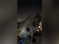 فاجعه در نجف؛ ریزش ناگهانی مجتمع مسکونی چندطبقه ده‌ها نفر را گرفتار کرد/ ویدئو