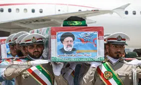 تصاویری از حاج منصور ارضی و سردار قاآنی در فرودگاه مشهد