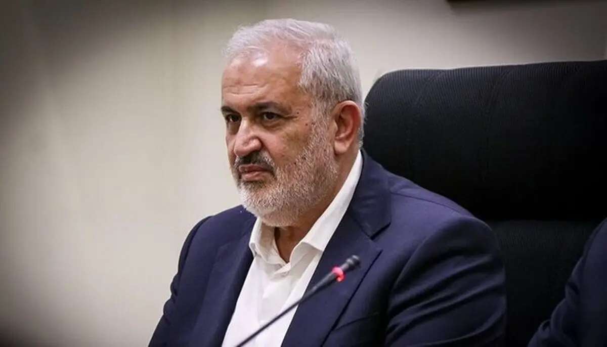 دولت سال گذشته حدود ۲۰ میلیارد دلار پنل‌های خورشیدی وارد کرد 