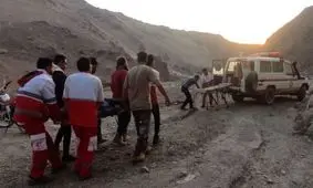 نجات فرد سقوط کرده از ارتفاعات کوه در بهاباد