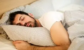 مصرف این خوراکی‌ها قبل از خواب ممنوع