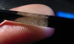 تشخیص سرطان سینه با بررسی اثر انگشت