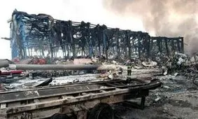 احتمال اطفای حریق بندر شهید رجایی تا عصر امروز/ ویدئو