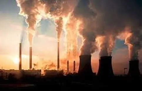 سهم مازوت سوزی نیروگاه ها در آلودگی هوا چقدر است؟/ ویدئو