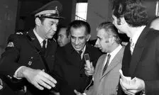 پایان گروگان‌گیری جمشید آموزگار در اتریش