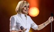 سفر در زمان؛ «مارتیک و گوگوش» در حال اجرا روی صحنه؛ دهه 50