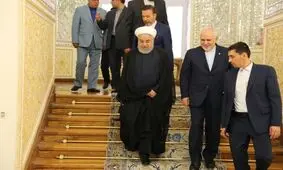 صندلی‌های خالی همایش محاکمه ظریف و روحانی