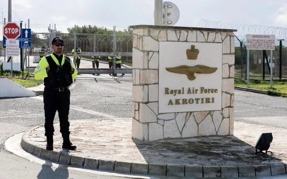 خسارت به پایگاه نظامی انگلیس در قبرس در پی حملات ایران/ سخنگوی دولت قبرس: حمله شامل یک پهپاد بدون سرنشین بوده که خسارات محدودی به بار آورده است
