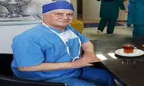 لحظه سکته پزشک معروف مشهدی در حین طبابت/ ویدئو