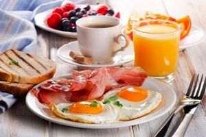 برای کاهش وزن صبحانه بخوریم یا نه؟