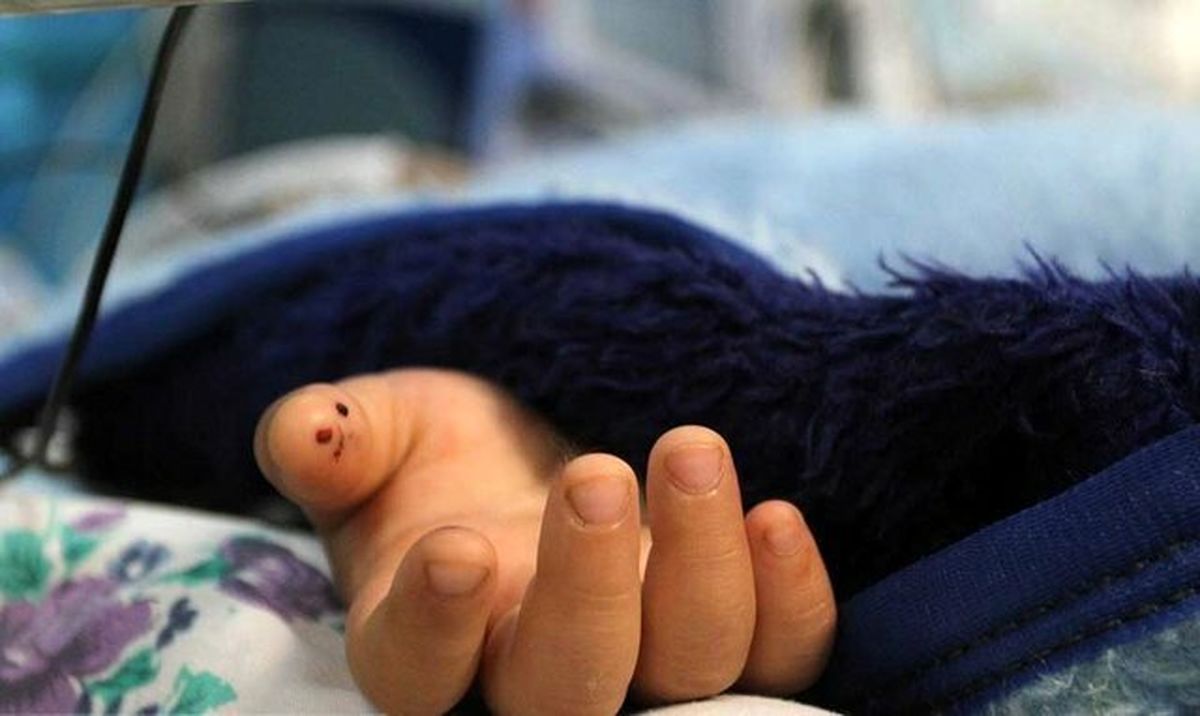 مرگ دلخراش کودک ۲ ساله زرندی بر اثر برق گرفتگی با کولر آبی