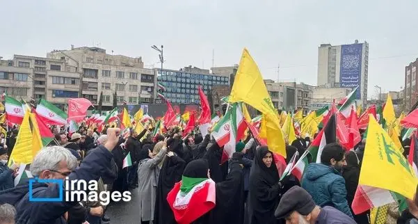 برگزاری راهپیمایی روز جهانی قدس زیر حملات هوایی آمریکا و اسرائیل / تهرانی‌ها صدای انفجار را با ندای الله اکبر پاسخ دادند