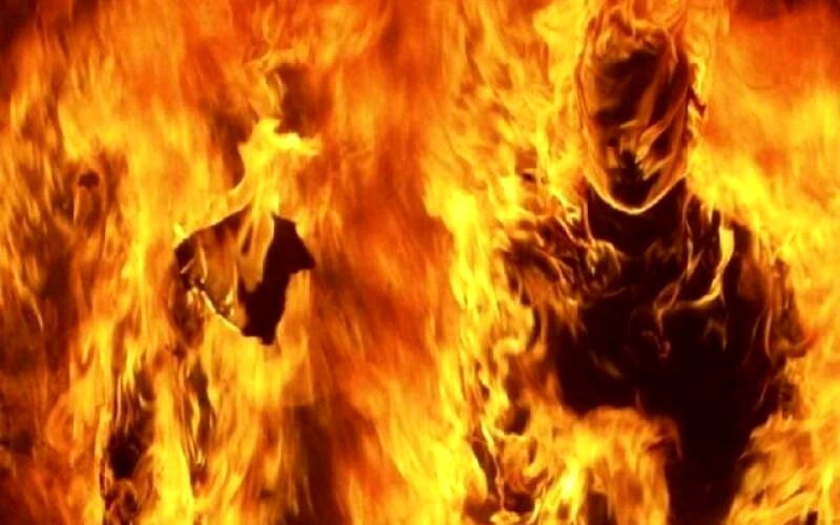 خواستگار کینه ای دختر مورد علاقه اش را به آتش کشاند