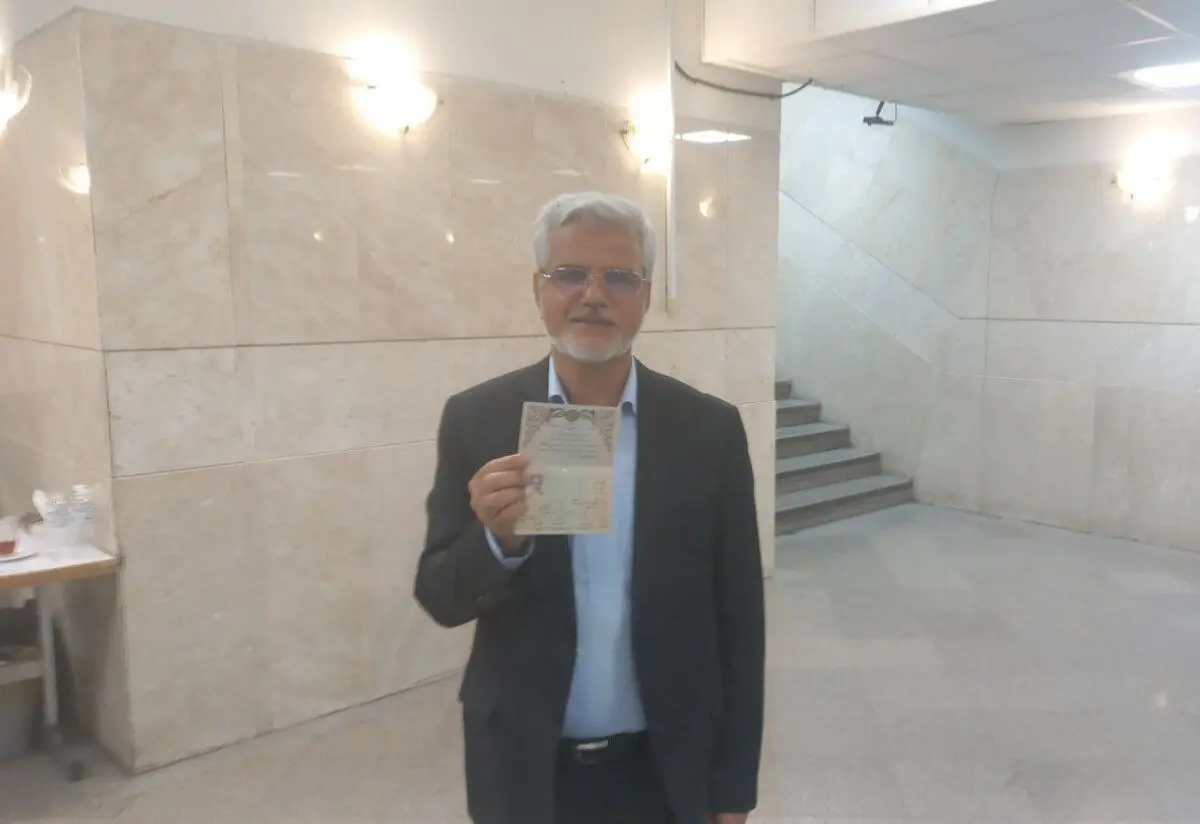 محمود صادقی داوطلب کاندیداتوری انتخابات ریاست‌جمهوری شد

