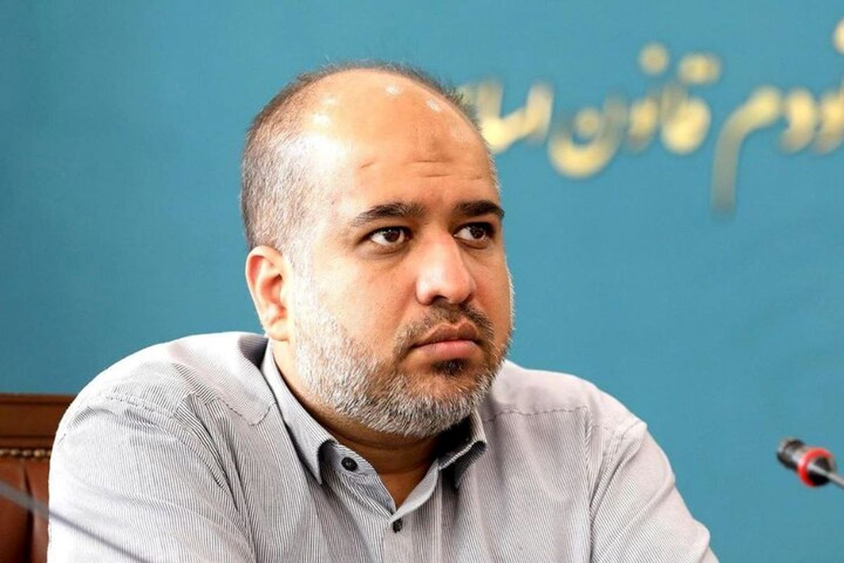 خضریان: وزارت بهداشت در افزایش ظرفیت پزشکی و دندانپزشکی تخلف کرده است