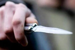 حمله با چاقو به یک زن به خاطر تذکر برای حجاب 