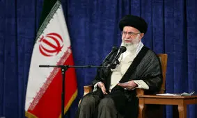 اعتراض یک زن خانه دار به وضعیت و کیفیت ساخت مسکن در حضور رهبر انقلاب/ ویدئو