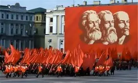 اتحاد جماهیر شوروی تعدادی بورس رایگان در اختیار ایرانیان علاقمند به تحصیل می گذارد/ امام: نمی خواهیم قانون اساسی مسکو یا آمریکا را درست کنیم

