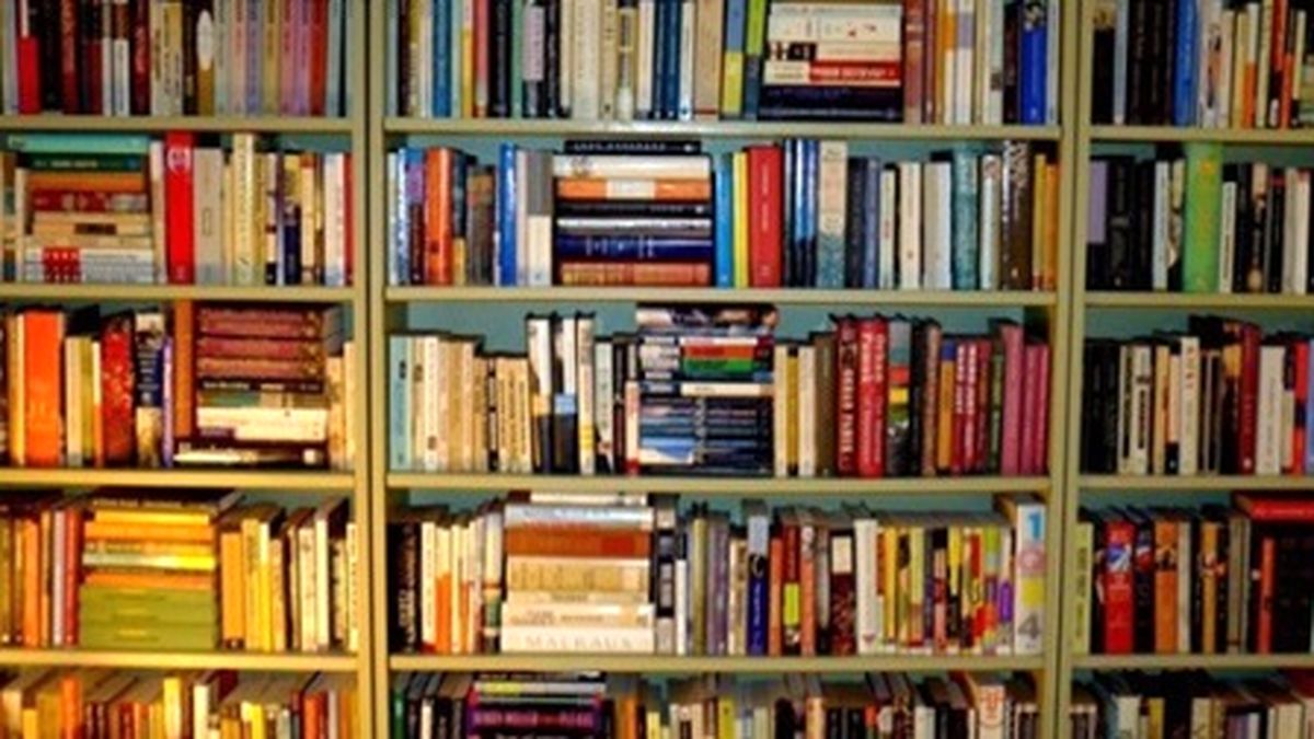 مزایا و معایب خرید کتاب های قدیمی