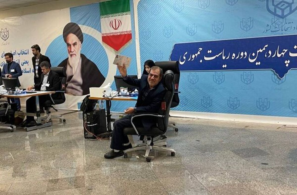قاسم‌زاده داوطلب کاندیداتوری انتخابات ریاست‌جمهوری شد

