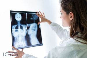 فرق سونوگرافی و ماموگرافی، کدامیک برای تشخیص سرطان سینه بهتر است؟