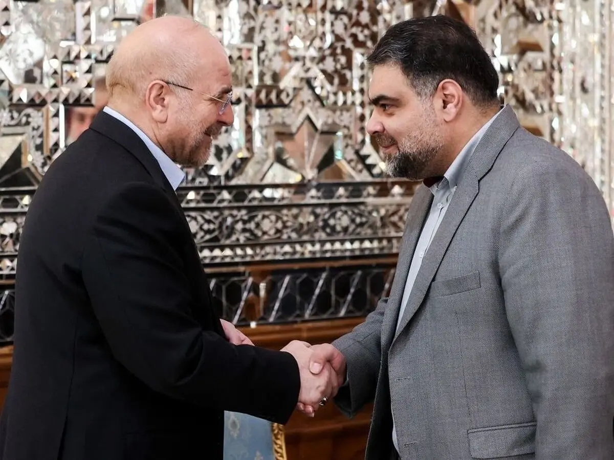 مشاور سیاسی قالیباف: امام فرمودند حفظ نظام جمهوری اسلامی از اوجب واجبات است/ روایتی از امام خمینی نیز درباره جان امام زمان و نسبتش با جمهوری اسلامی وجود دارد/ مراقب 2 گروه باشیم، خودباختگان و کسانیکه اعتماد به نفس کاذب دارند