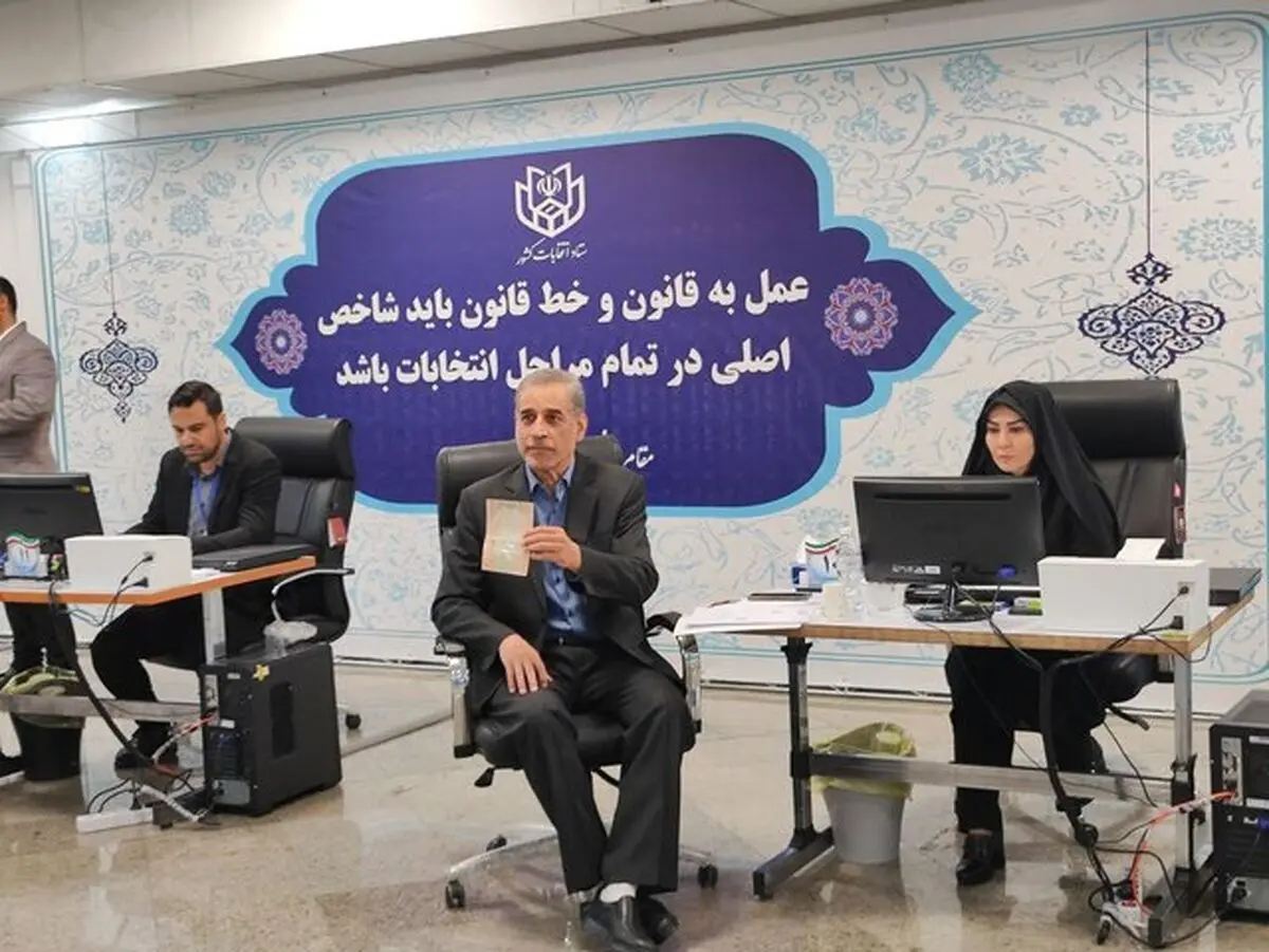 خلیلیان: به رئیس‌جمهوری توانمند، عدالت‌گرا و فسادستیز نیاز داریم

