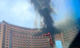 آتش‌ سوزی در هتل بزرگ «قلب جهان» در مرکز بغداد/ ویدئو