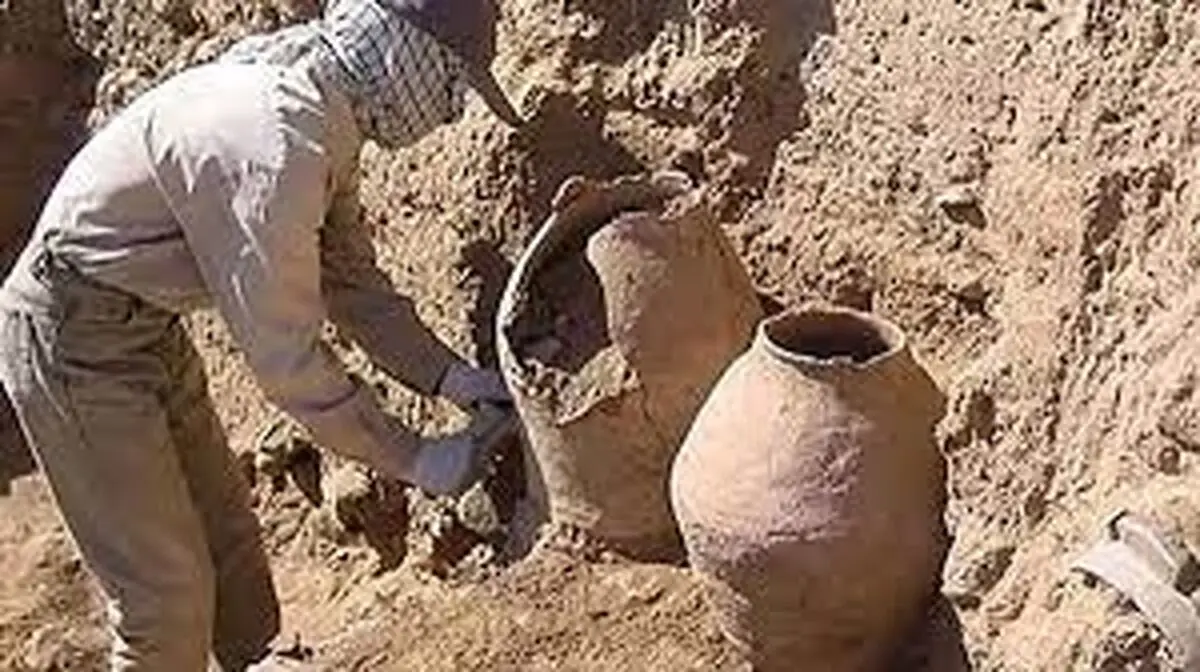 کشف گنج بعد از آوار شدن سقف یک خانه در تهران