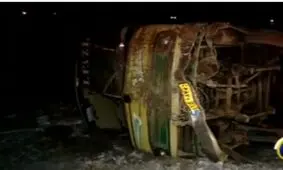 واژگونی اتوبوس در آزادراه تبریز- زنجان ۱۲ مصدوم بر جا گذاشت
