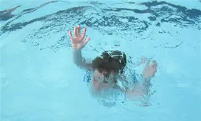 مرگ تلخ پسربچه 9 ساله جلوی چشمان خانواده اش در سرعین