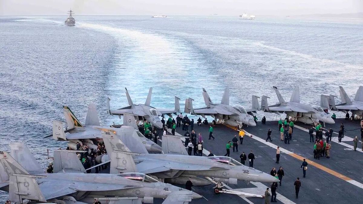 کشتی جنگی آمریکا در دریای سرخ هدف حمله یمنی‌ها قرار گرفت

