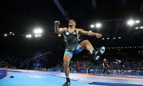 رقص مازنی رحمان در پاریس/ ویدئو