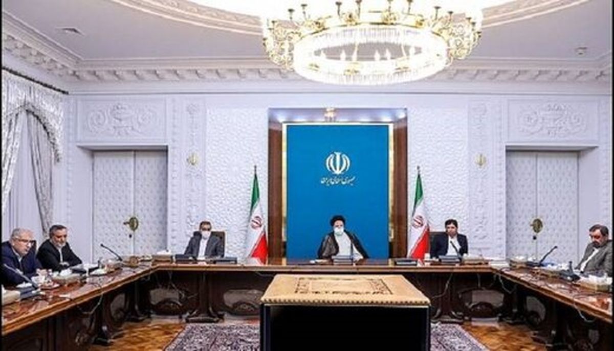 زمزمه های تغییر در تیم اقتصادی دولت/ رئیسی جراحی میکند؟