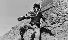 معروف‎‌ترین عکس عاشقانه دنیا که جعلی بود
