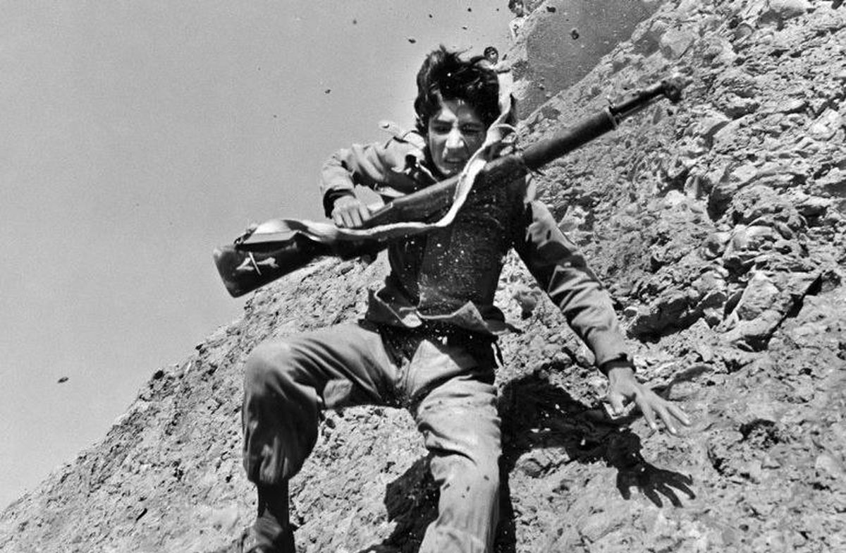 معروفترین عکس عاشقانه دنیا که جعلی بود